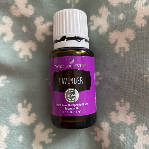Young Living Lavender Essential Oil (15 ml)
